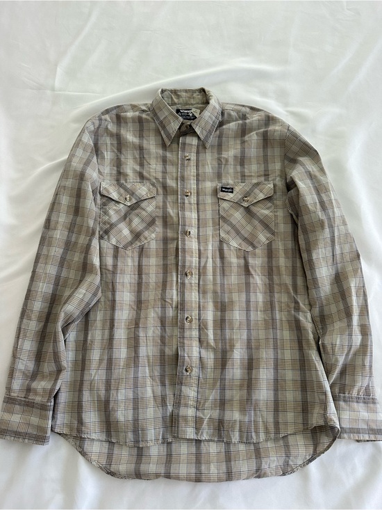 Wrangler Other - Wrangler Beige and Light Brown Plaid Button-Down Shirt